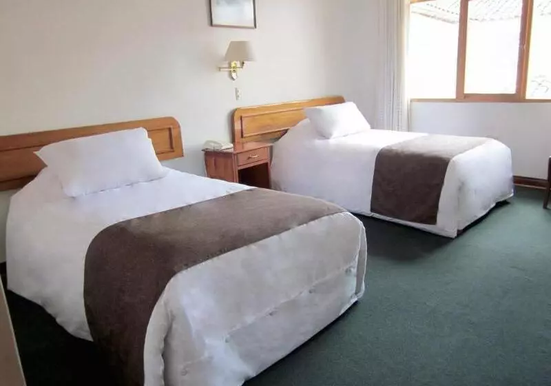 Fotos del hotel Emperador Plaza:  14