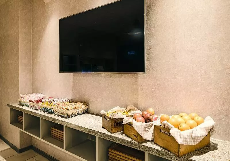 Orange Ximen, Taipei