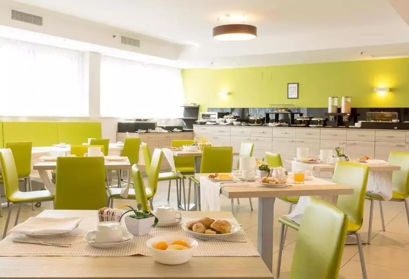 Fotos del hotel Cristina:  17