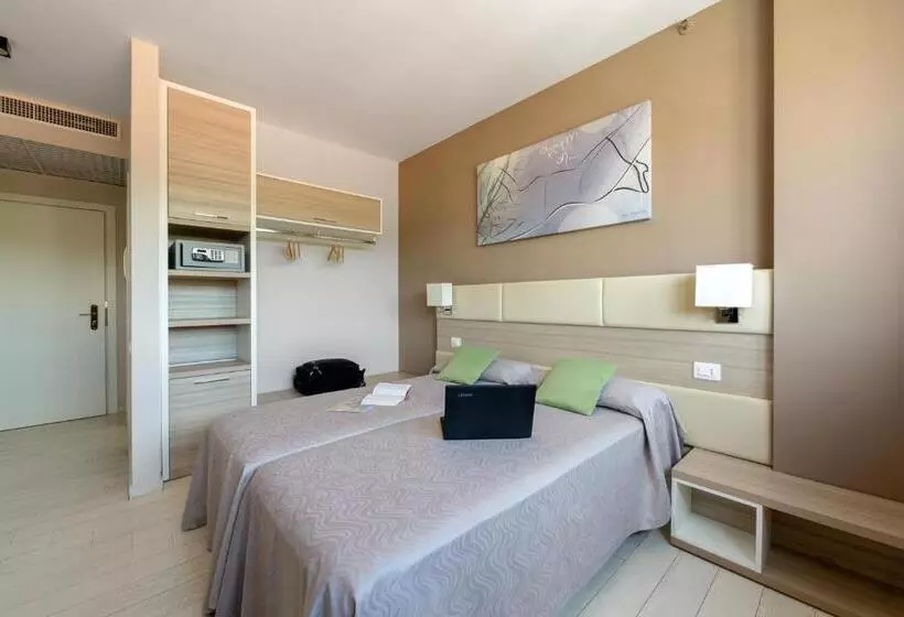 Fotos del hotel Cristina:  19