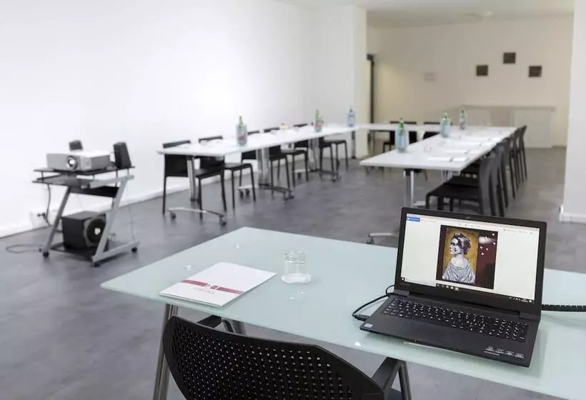 Fotos del hotel Cristina:  12