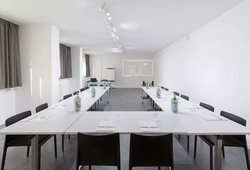 Fotos del hotel Cristina:  9