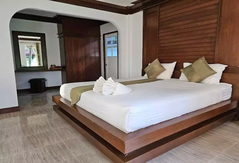 Fotos del hotel Lanta Nice Beach Resort:  6