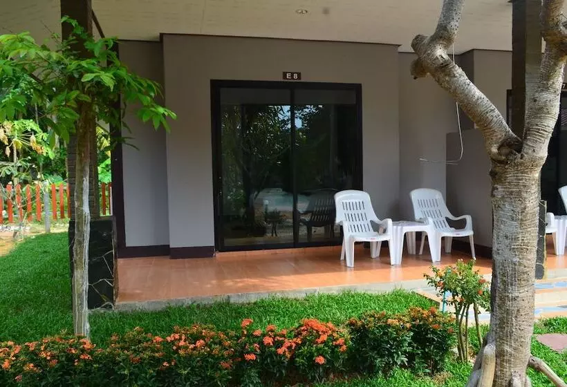 Fotos del hotel Lanta Nice Beach Resort:  12