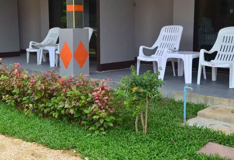 Fotos del hotel Lanta Nice Beach Resort:  14