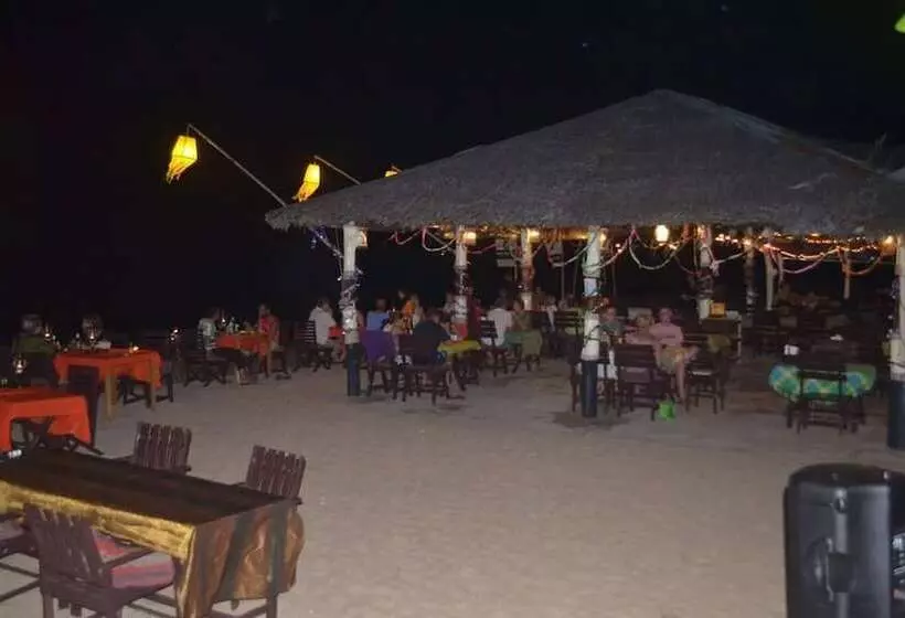 Fotos del hotel Lanta Nice Beach Resort:  11