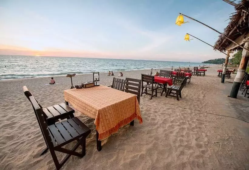 Fotos del hotel Lanta Nice Beach Resort:  22