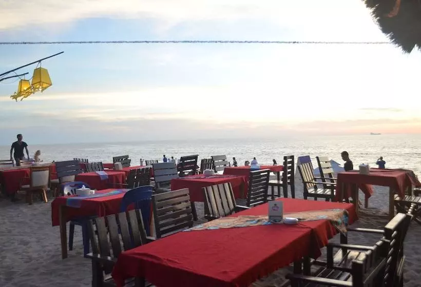 Fotos del hotel Lanta Nice Beach Resort:  20