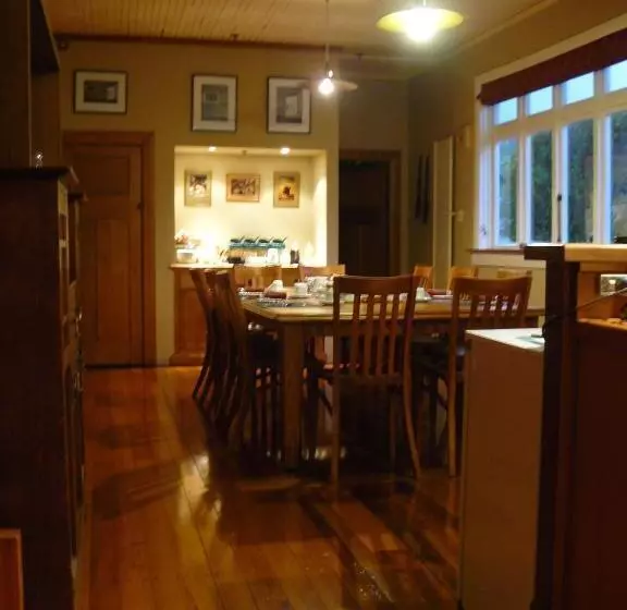 Fotos del hotel Holly Homestead B&b:  3