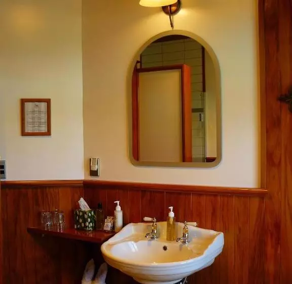 Fotos del hotel Holly Homestead B&b:  12