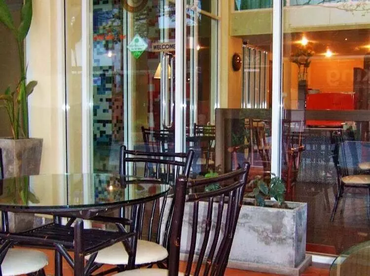 Fotos del hotel Lodge 61:  8