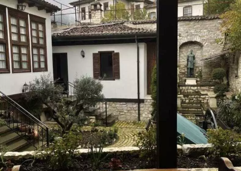 Fotos del hotel Mangalemi:  15