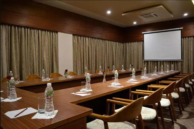 Fotos del hotel Cosmopolitan Ahmedabad:  5