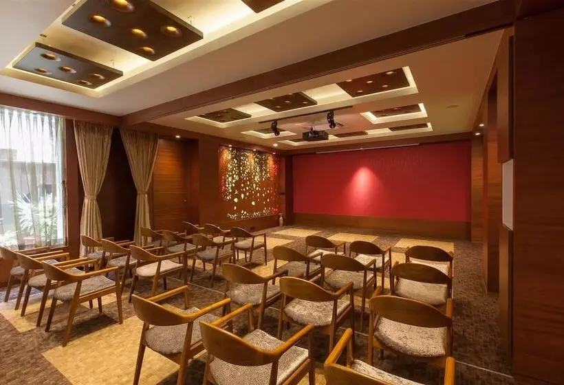 Fotos del hotel Cosmopolitan Ahmedabad:  20