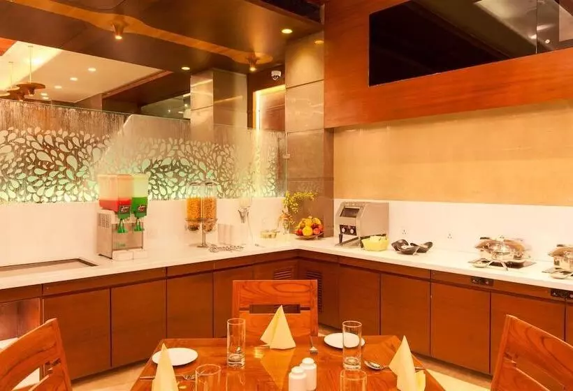 Fotos del hotel Cosmopolitan Ahmedabad:  6