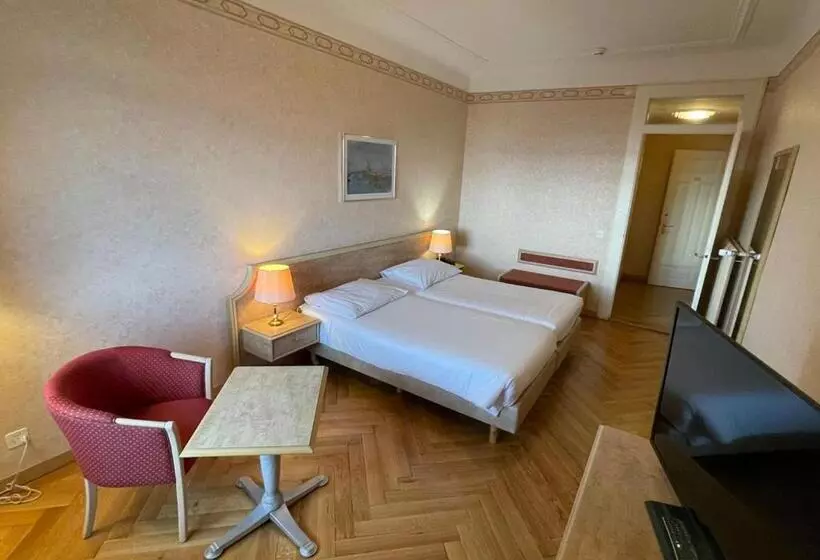 Fotos del hotel Grand Hôtel Des Rasses:  11