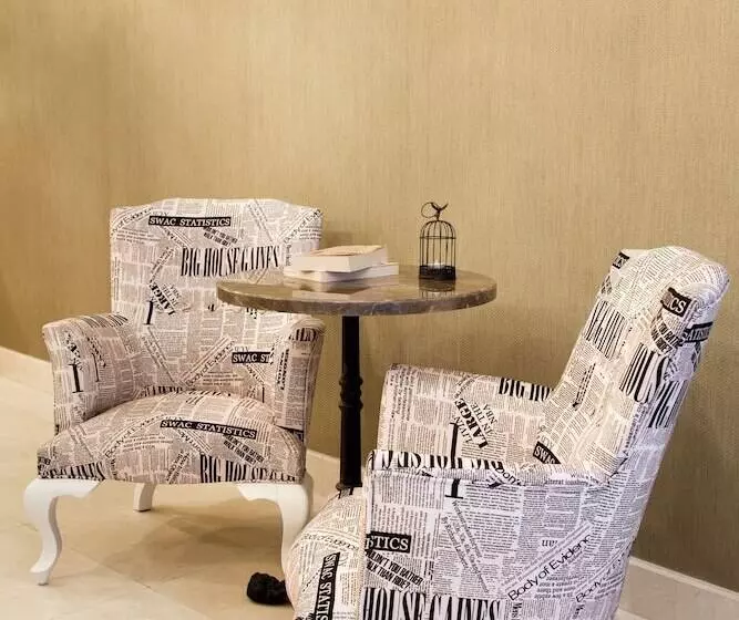 Fotos del hotel Gravis Suites:  25