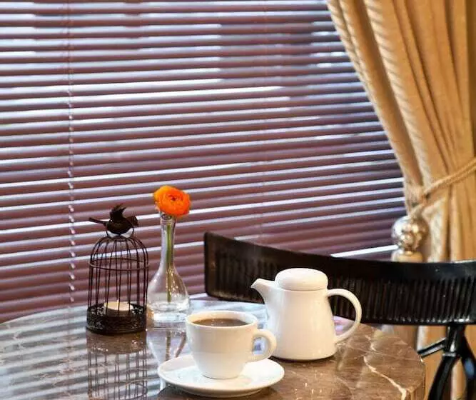 Fotos del hotel Gravis Suites:  14