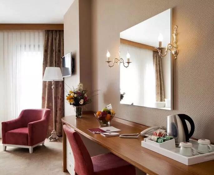 Fotos del hotel Gravis Suites:  23