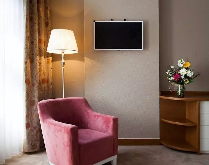 Fotos del hotel Gravis Suites:  24