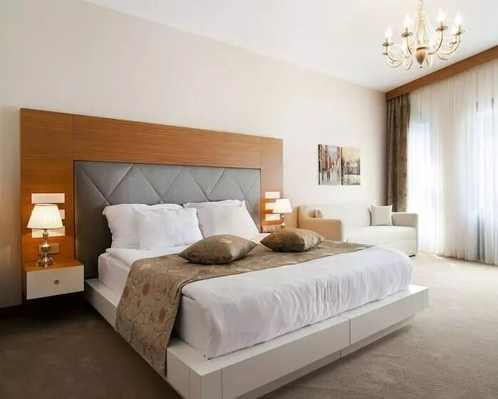 Fotos del hotel Gravis Suites:  21