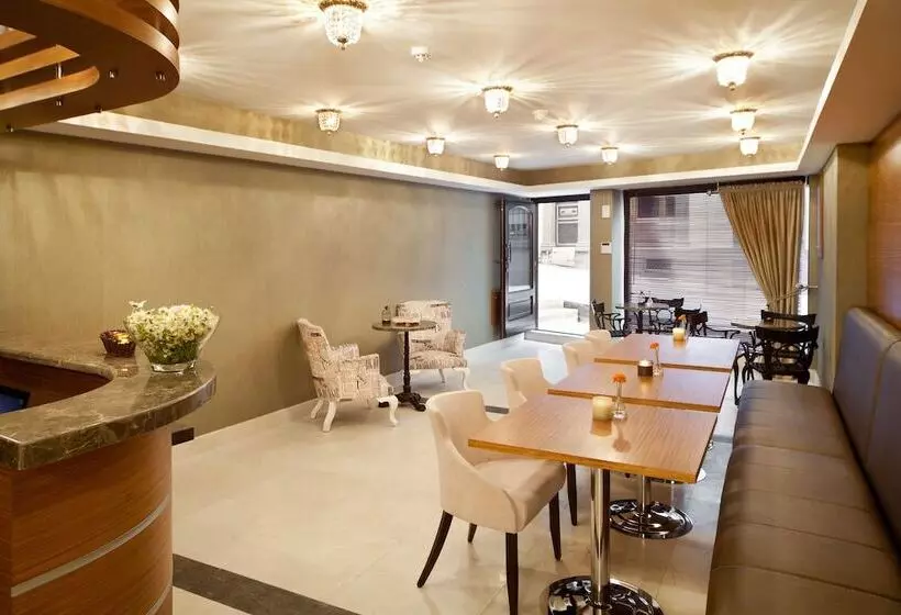 Fotos del hotel Gravis Suites:  4