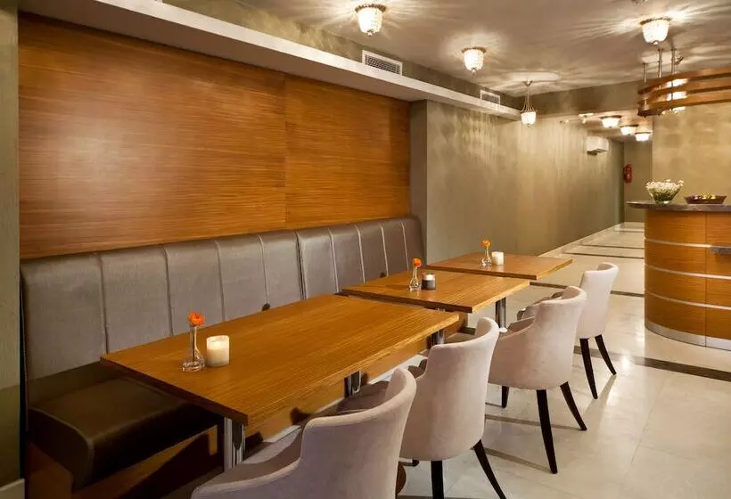 Fotos del hotel Gravis Suites:  13