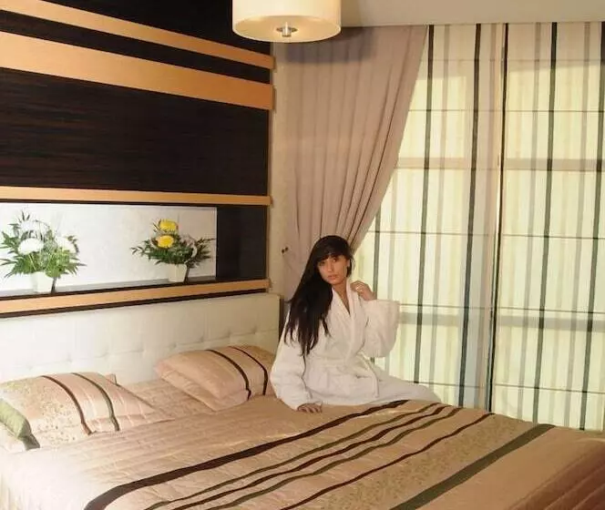 Fotos del hotel Iron:  2