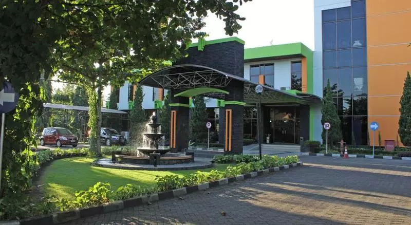 Fotos del hotel Mmugm:  16