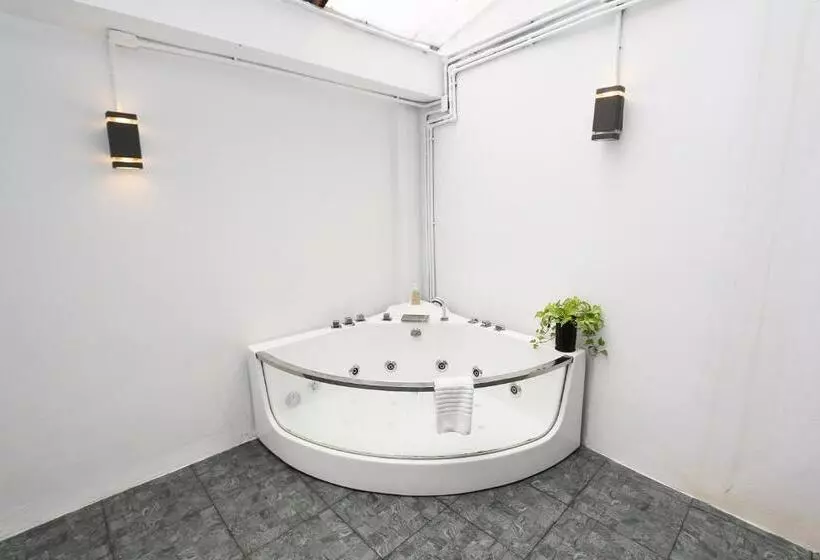 Fotos del hotel The Nest Resort Patong:  3