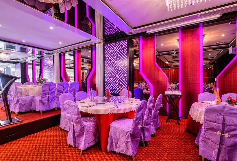 Fotos del hotel The Ttanz:  12