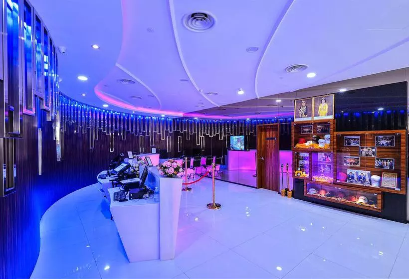 Fotos del hotel The Ttanz:  13