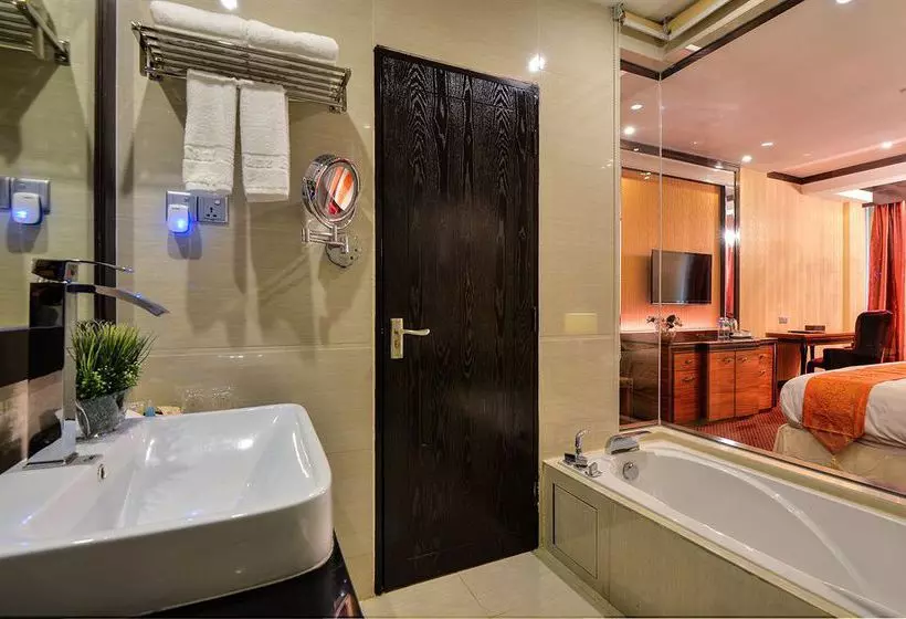 Fotos del hotel The Ttanz:  7