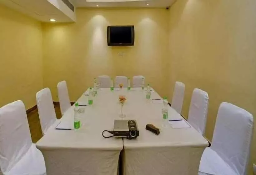 Fotos del hotel Sarovar Portico Naraina,:  5