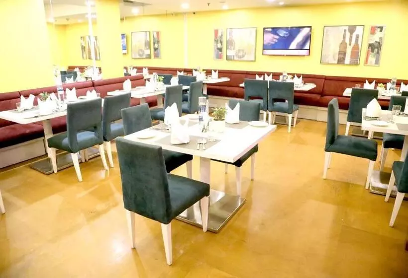 Fotos del hotel Sarovar Portico Naraina,:  12