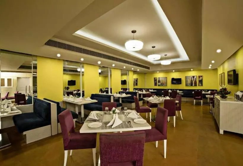Fotos del hotel Sarovar Portico Naraina,:  4
