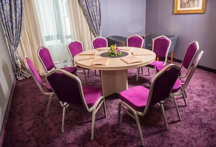 Fotos del hotel Savoy:  13