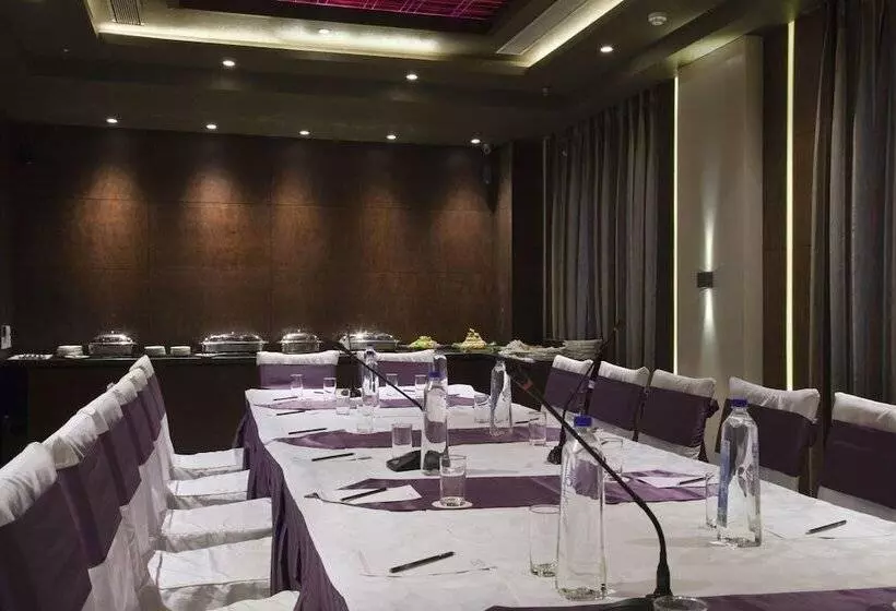 Fotos del hotel The Fern Residency  Chandigarh:  8