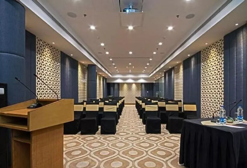 Fotos del hotel The Fern Residency  Chandigarh:  11