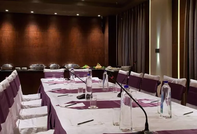 Fotos del hotel The Fern Residency  Chandigarh:  4