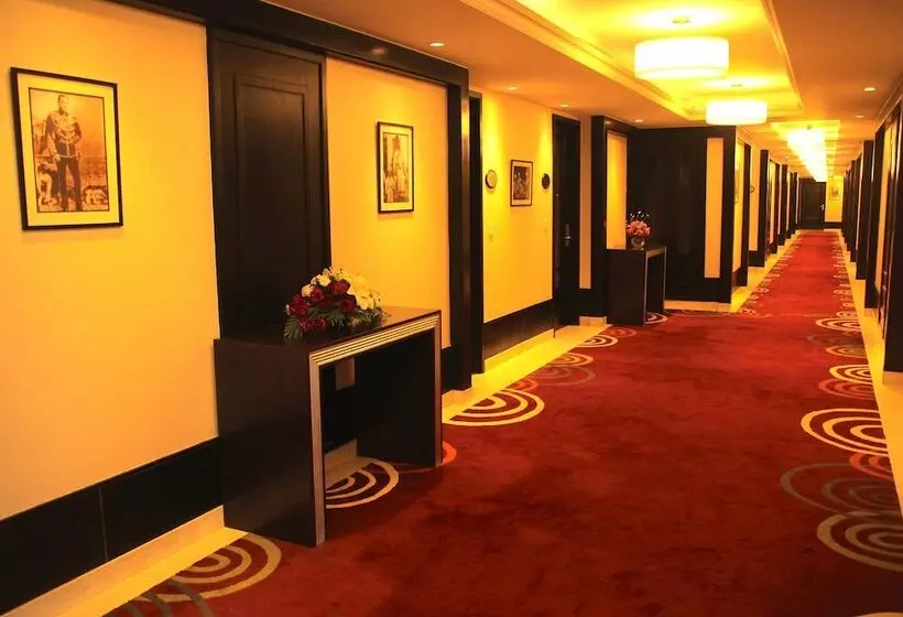 Fotos del hotel The Pllazio:  8