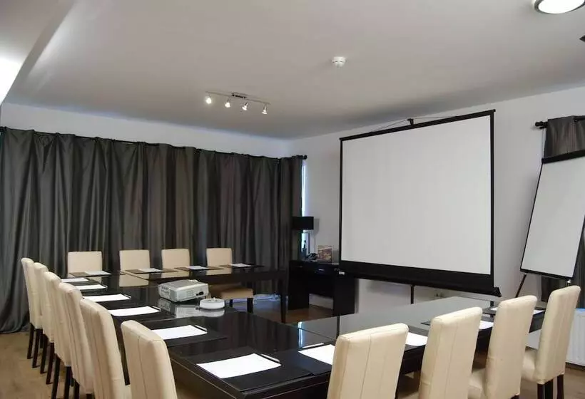 Fotos del hotel Escala Hotel & Suites:  3