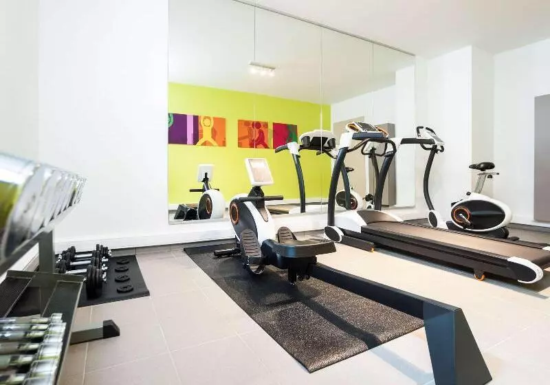 Fotos del hotel Ibis Styles Hotel Brussels Centre Stéphanie:  3