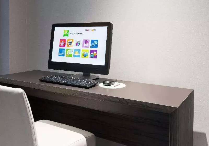 Fotos del hotel Ibis Styles Hotel Brussels Centre Stéphanie:  6