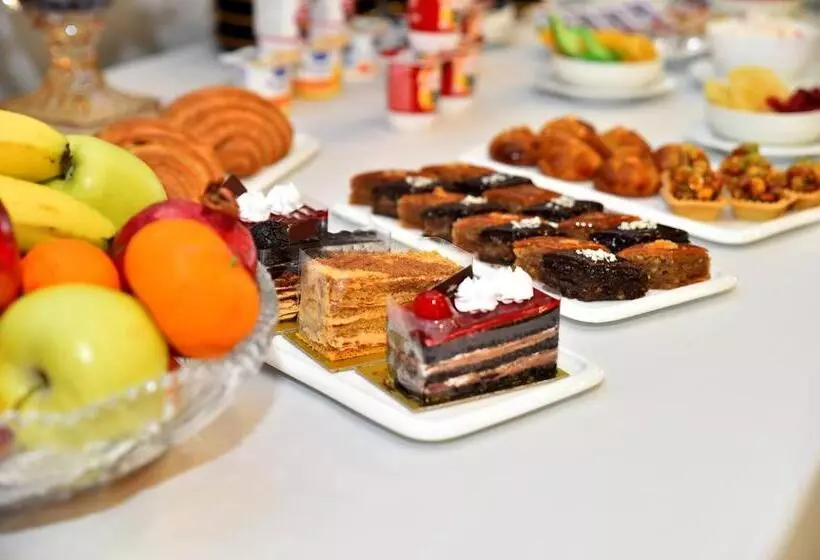 Fotos del hotel Karat Inn:  2