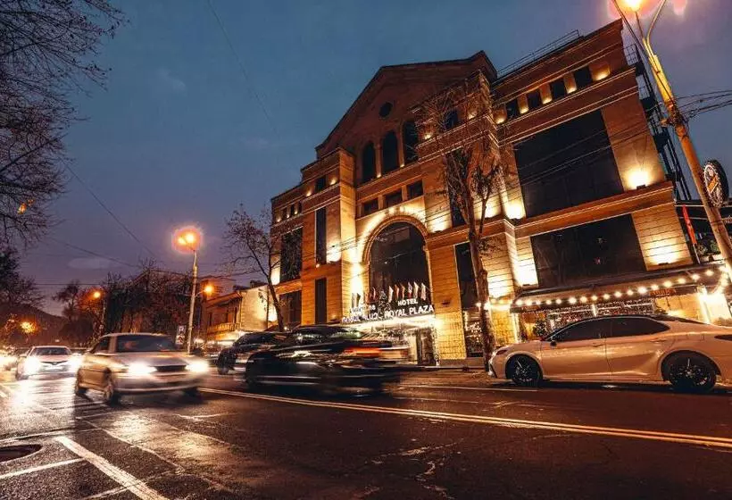 Fotos del hotel Royal Plaza:  8