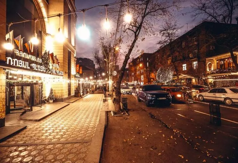 Fotos del hotel Royal Plaza:  11