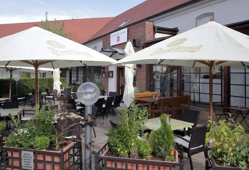 Fotos del hotel Chvalská Tvrz:  6