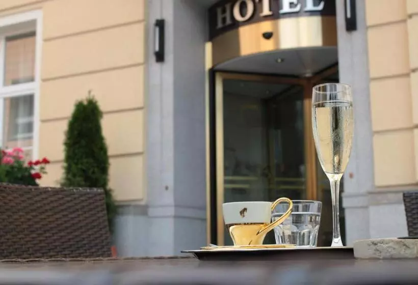 Fotos del hotel Europa:  13