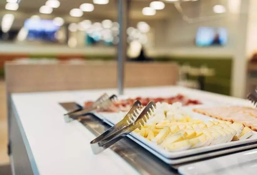 Fotos del hotel Harry S Home  & Apartments:  9